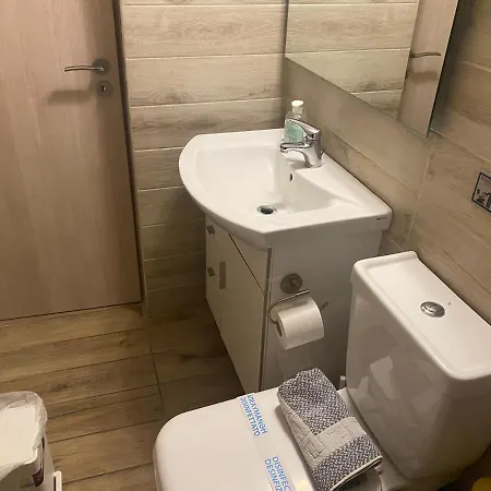 Apartment Modern, Ideally Located *